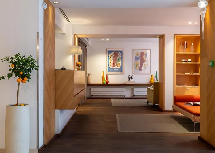 Le ColiséeHotel Parigi